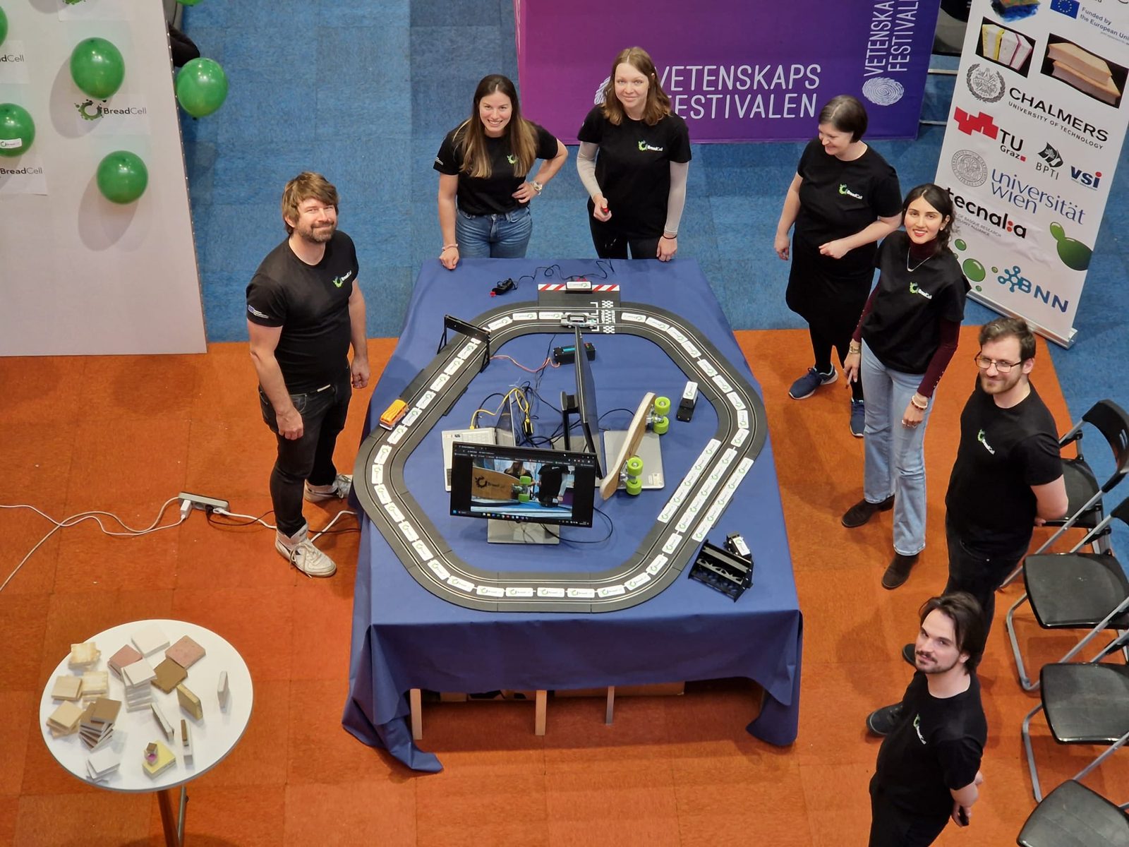Demonstrating crashworthiness at the Gothenburg Science Festival